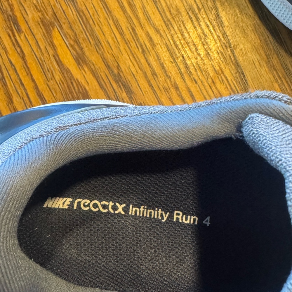 Nike React Infinity Run 4 in Gray and Black